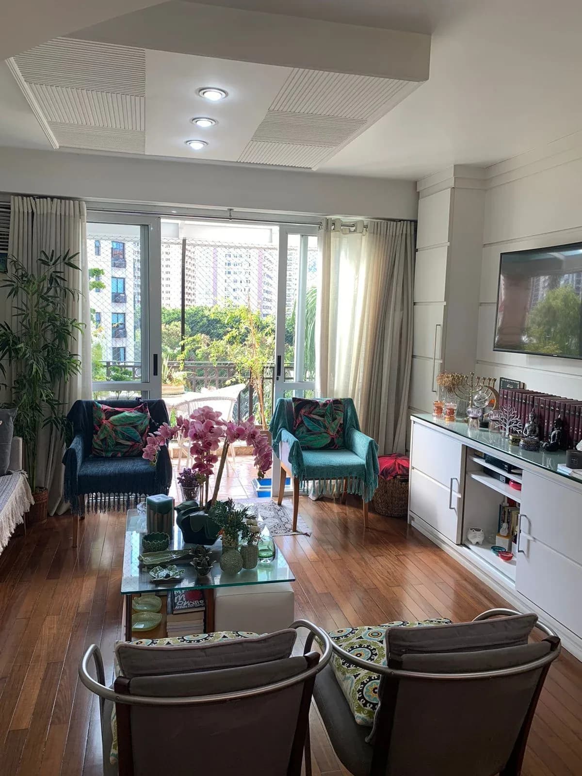 Apartamento no Condomínio Ocean Front – Av. Lúcio Costa – Barra da Tijuca — pronto para morar no Ocean Front