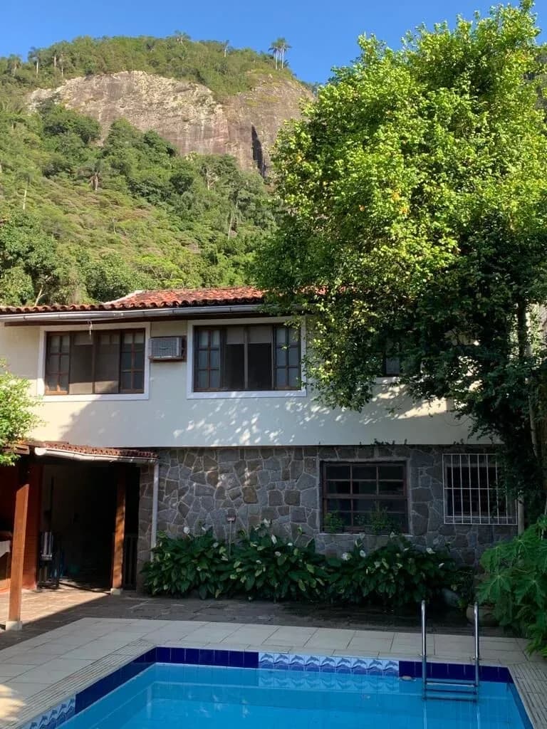 Casa no Condomínio Amaba 4 Quartos 320m2 – Estrada da Barra da Tijuca — pronto para morar no Amaba