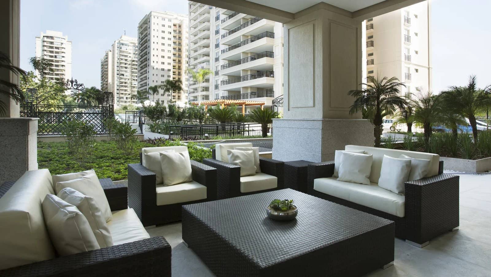 360 On the Park Peninsula Barra