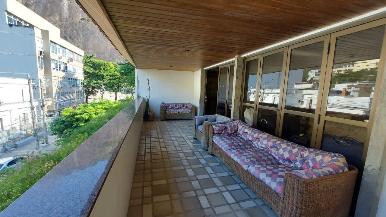 Casa na Urca 6 Quartos Rua Otávio Corrêa 387m2